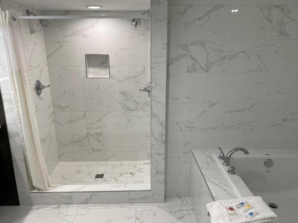 Coastal Hotel & Suites Virginia Beach - Oceanfront Extérieur photo