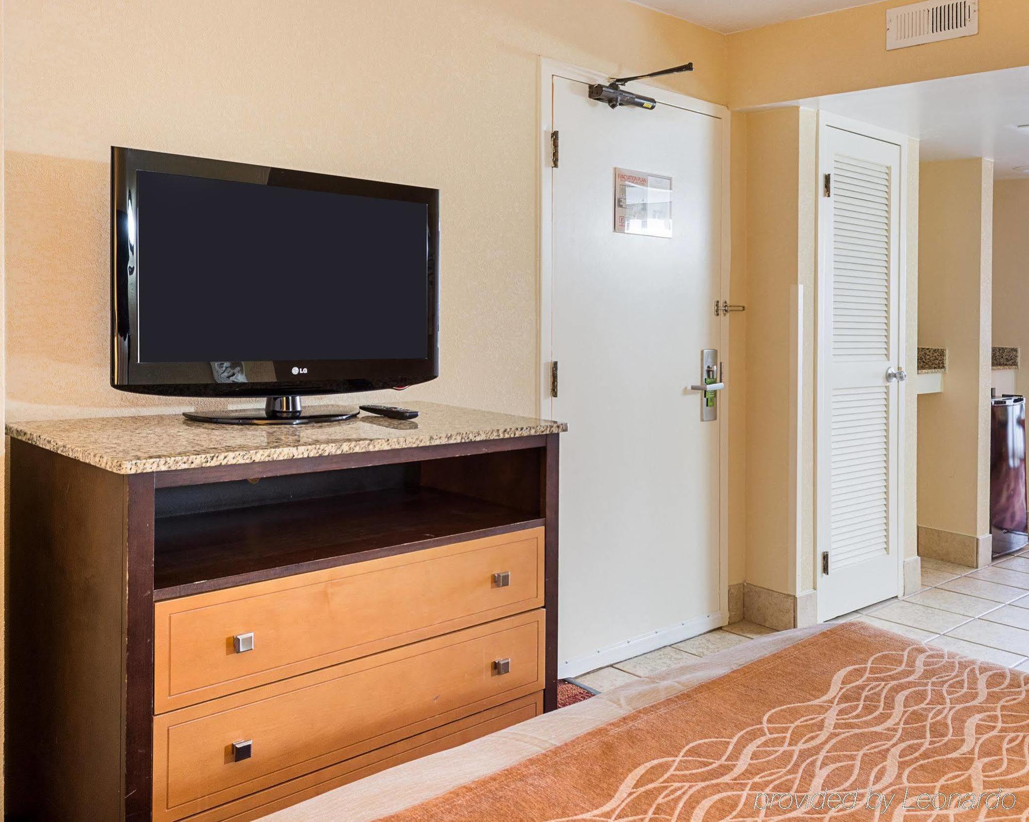 Coastal Hotel & Suites Virginia Beach - Oceanfront Extérieur photo