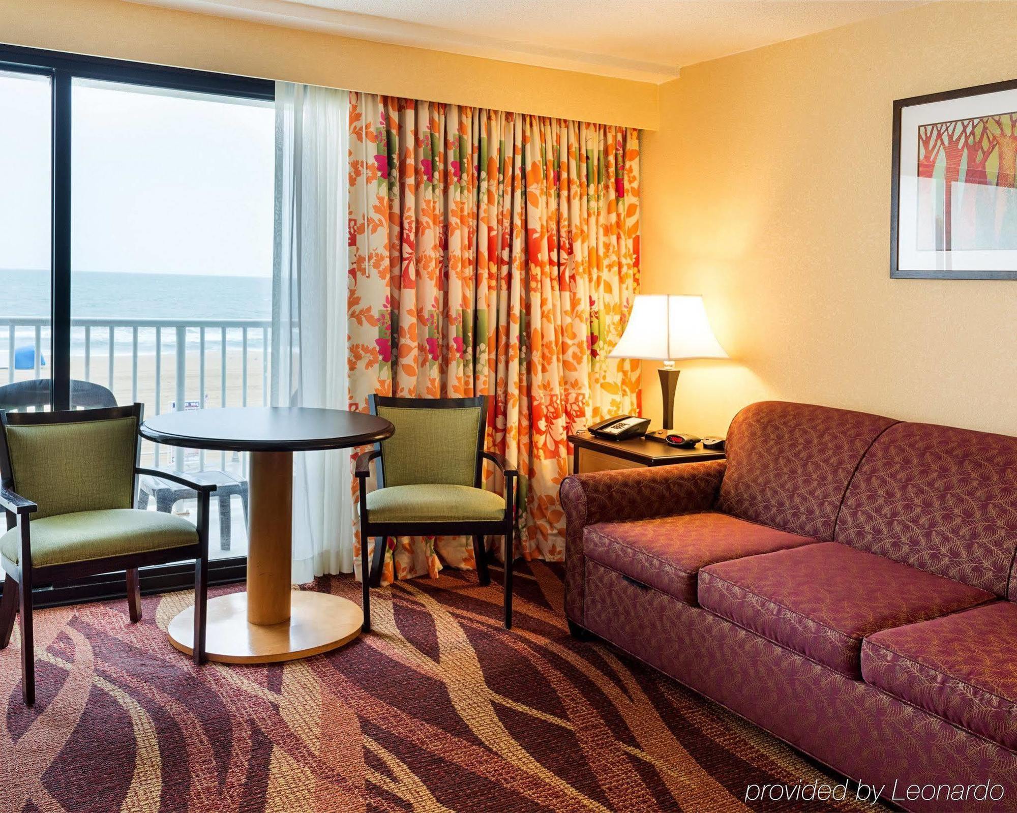 Coastal Hotel & Suites Virginia Beach - Oceanfront Extérieur photo