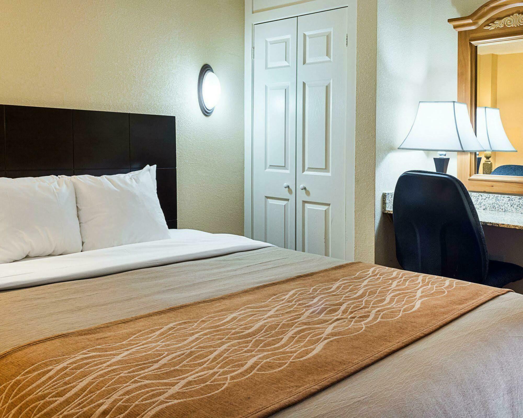 Coastal Hotel & Suites Virginia Beach - Oceanfront Extérieur photo