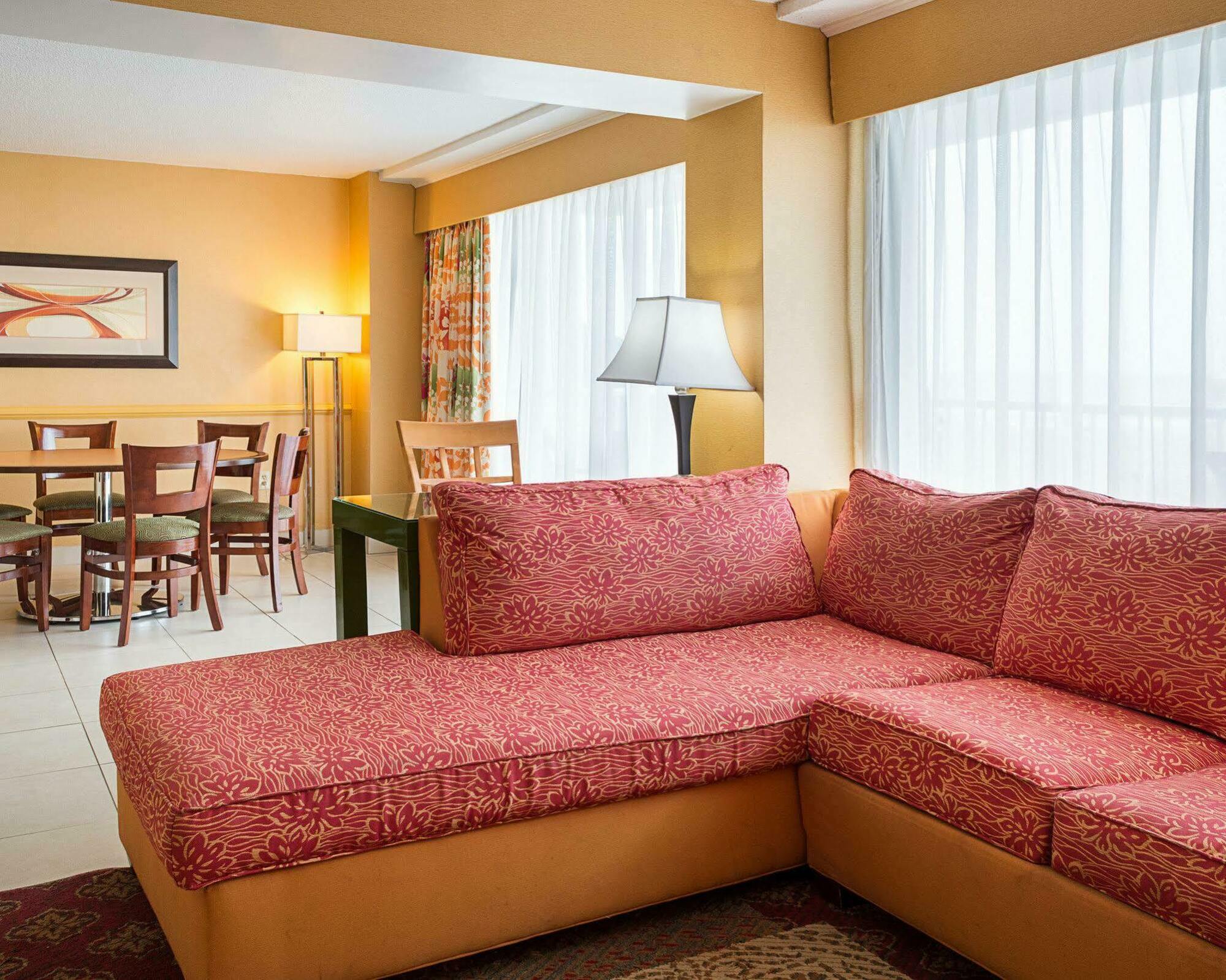 Coastal Hotel & Suites Virginia Beach - Oceanfront Extérieur photo